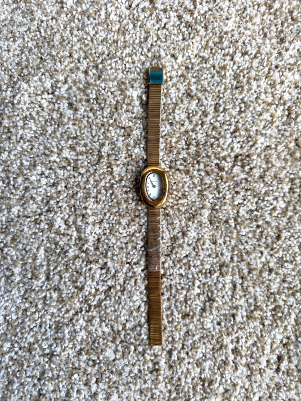 Heaven Mayhem Amara Oval Faced Gold Wrist Watch NEW - Picture 10 of 12